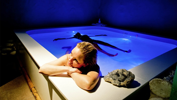 СПА процедура Флоатинг в Новокузнецке. Ultra Подарки. Флоатинг в Новокузнецке. Испытайте настоящее расслабление от СПА процедуры флоатинг в флотационной камере. Сервис: UltraPodarki.ru 8 800 505 95 30. Флоатинг Новокузнецк, флоатинг, купить флоатинг, купить флоатинг в Новокузнецке, СПА процедура флоатинг в Новокузнецке, флотационная камера, флотационный резервуар, сеанс, флоатинга Новокузнецк