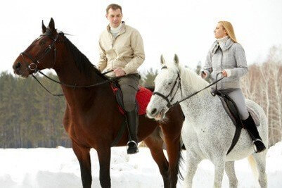 Романтическая конная прогулка. Подарочные сертификаты Ultra Подарки Новокузнецк. Купить оригинальный подарок или подарочный сертификат на Романтическая конная прогулка. Сервис UltraPodarki.ru Новокузнецк 8 800 505 95 30. 