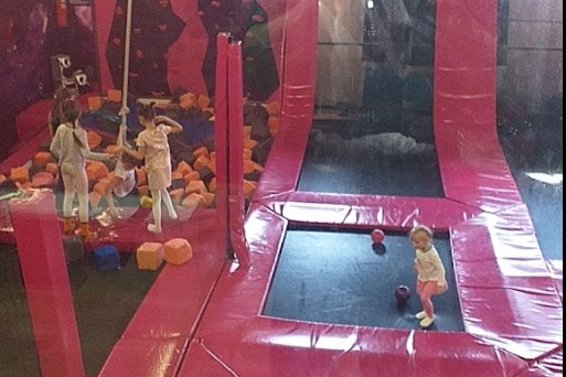  Батутный центр в Новокузнецке. Сервис Ultra Подарки. Купить подарочный сертификат в батутный центр, попробуйте прыжки на батуте в Новокузнецке. Сервис UltraPodarki.ru 8 (800) 555 95-30.. Батутный центр , батутный центр, батутный центр цены, батутный центр в Новокузнецке,  батутный парк, батут прыгать, прыжки +на батуте, батут Новокузнецк, батут спорт