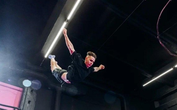  Батутный центр в Новокузнецке. Сервис Ultra Подарки. Купить подарочный сертификат в батутный центр, попробуйте прыжки на батуте в Новокузнецке. Сервис UltraPodarki.ru 8 (800) 555 95-30.. Батутный центр , батутный центр, батутный центр цены, батутный центр в Новокузнецке,  батутный парк, батут прыгать, прыжки +на батуте, батут Новокузнецк, батут спорт