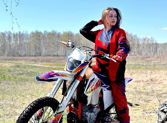 Катание на мотоцикле в Новокузнецке. ULTRA ПОДАРКИ. Купить катание на мотоцикле в Новокузнецке. Попробовав езду на мотоциклах, вы получите порцию адреналина и невероятные эмоции. Сервис: UltraPodarki.ru 8 800 505 95 30.. Катание на мотоцикле в Новокузнецке, прокат мотоциклов Новокузнецк, катание на мотоциклах, прокат мотоцикла, езда на мотоцикле Новокузнецк, езда на мотоцикле, мотопрогулка Новокузнецк, мотопрогулка