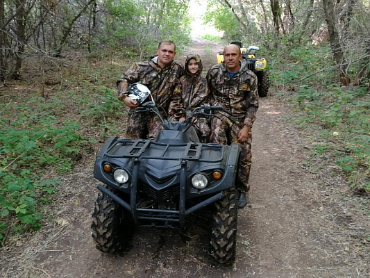 Катание на квадроциклах в Новокузнецке. Сервис Ultra Подарки. Подарочный сертификат на катание на квадроциклах в Новокузнецке. Закажите катание на квадроциклах недорого и наслаждайтесь активным отдыхом с друзьями. Выбирайте живописные маршруты для езды на квадроциклах. Сервис UltraPodarki.ru 8800-505-9530. Катание на квадроциклах, Прокат квадроциклов, езда на квадроцикле, прокат квадроциклов Новокузнецк, катание на квадроциклах Новокузнецк, Катание на квадроциклах зимой, Катание на квадроциклах летом, Сертификат на катание на квадроциклах 

