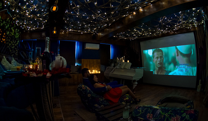 Романтическое свидание в кинотеатре в Новокузнецке. Ultra Подарки. Купить романтическое свидание в кинотеатре в Новокузнецке. Подарите самым близким незабываемые моменты и признайтесь в искренних чувствах. Сервис UltraPodarki.ru 8-800-505-95-30. Романтическое свидание в кинотеатре в Новокузнецке, свидание в Новокузнецке, свидание в кинотеатре, сертификат на свидание в кинотеатре, сертификат на свидание в Новокузнецке, купить свидание, купить свидание Новокузнецк, первое свидание, девушка свидание, хороший кинотеатре, романтический кинотеатре, романтический вечер, романтический ужин, романтические любимому, романтическая музыка