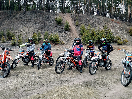 Катание на мотоцикле в Новокузнецке. ULTRA ПОДАРКИ. Купить катание на мотоцикле в Новокузнецке. Попробовав езду на мотоциклах, вы получите порцию адреналина и невероятные эмоции. Сервис: UltraPodarki.ru 8 800 505 95 30.. Катание на мотоцикле в Новокузнецке, прокат мотоциклов Новокузнецк, катание на мотоциклах, прокат мотоцикла, езда на мотоцикле Новокузнецк, езда на мотоцикле, мотопрогулка Новокузнецк, мотопрогулка