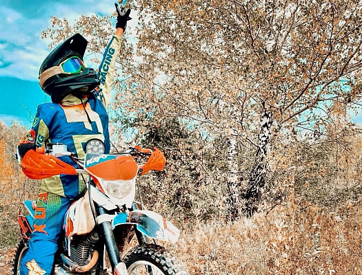 Катание на мотоцикле в Новокузнецке. ULTRA ПОДАРКИ. Купить катание на мотоцикле в Новокузнецке. Попробовав езду на мотоциклах, вы получите порцию адреналина и невероятные эмоции. Сервис: UltraPodarki.ru 8 800 505 95 30.. Катание на мотоцикле в Новокузнецке, прокат мотоциклов Новокузнецк, катание на мотоциклах, прокат мотоцикла, езда на мотоцикле Новокузнецк, езда на мотоцикле, мотопрогулка Новокузнецк, мотопрогулка