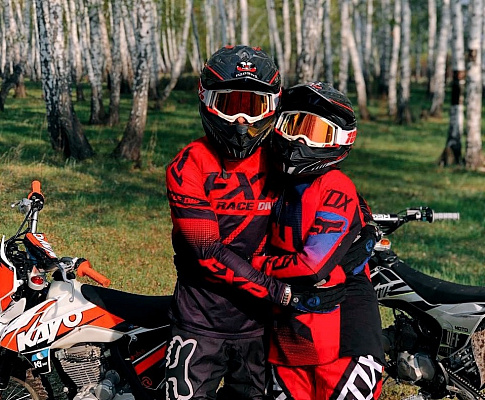 Катание на мотоцикле в Новокузнецке. ULTRA ПОДАРКИ. Купить катание на мотоцикле в Новокузнецке. Попробовав езду на мотоциклах, вы получите порцию адреналина и невероятные эмоции. Сервис: UltraPodarki.ru 8 800 505 95 30.. Катание на мотоцикле в Новокузнецке, прокат мотоциклов Новокузнецк, катание на мотоциклах, прокат мотоцикла, езда на мотоцикле Новокузнецк, езда на мотоцикле, мотопрогулка Новокузнецк, мотопрогулка