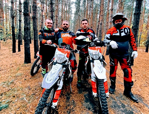 Катание на мотоцикле в Новокузнецке. ULTRA ПОДАРКИ. Купить катание на мотоцикле в Новокузнецке. Попробовав езду на мотоциклах, вы получите порцию адреналина и невероятные эмоции. Сервис: UltraPodarki.ru 8 800 505 95 30.. Катание на мотоцикле в Новокузнецке, прокат мотоциклов Новокузнецк, катание на мотоциклах, прокат мотоцикла, езда на мотоцикле Новокузнецк, езда на мотоцикле, мотопрогулка Новокузнецк, мотопрогулка