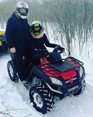 Катание на квадроциклах в Новокузнецке. Сервис Ultra Подарки. Подарочный сертификат на катание на квадроциклах в Новокузнецке. Закажите катание на квадроциклах недорого и наслаждайтесь активным отдыхом с друзьями. Выбирайте живописные маршруты для езды на квадроциклах. Сервис UltraPodarki.ru 8800-505-9530. Катание на квадроциклах, Прокат квадроциклов, езда на квадроцикле, прокат квадроциклов Новокузнецк, катание на квадроциклах Новокузнецк, Катание на квадроциклах зимой, Катание на квадроциклах летом, Сертификат на катание на квадроциклах 

