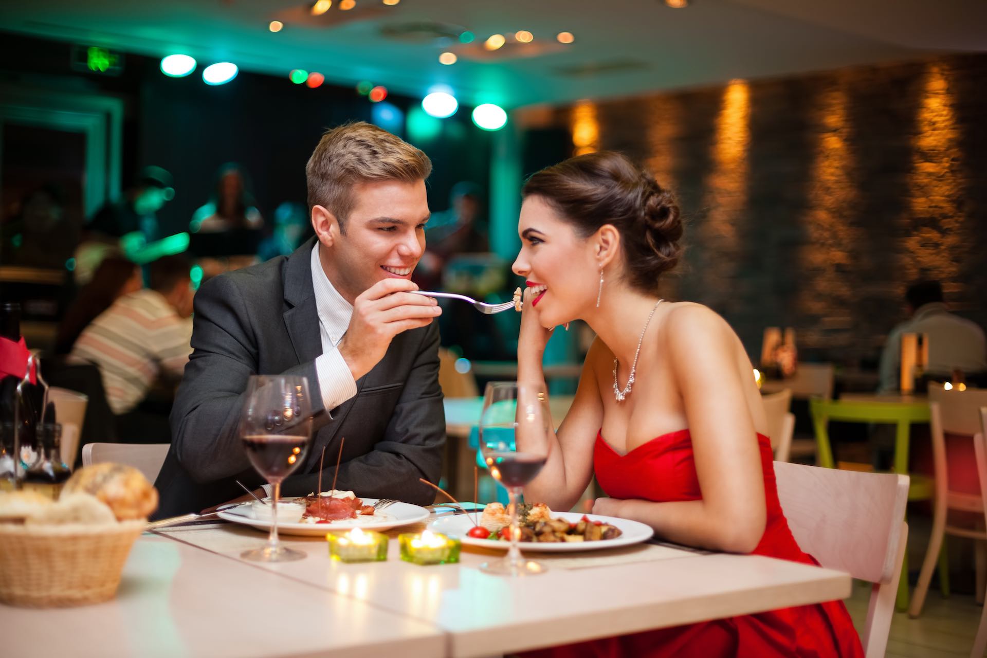 Романтическое свидание в ресторане в Новокузнецке
